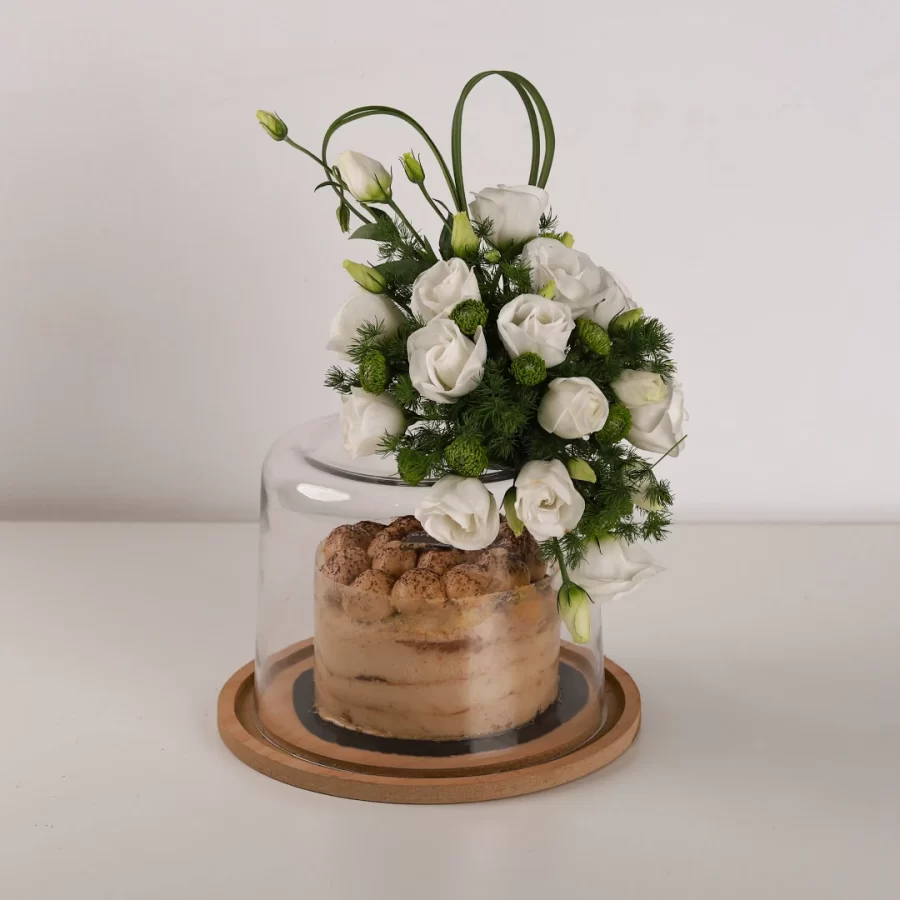 Tiramisu Petal Harmony Vase